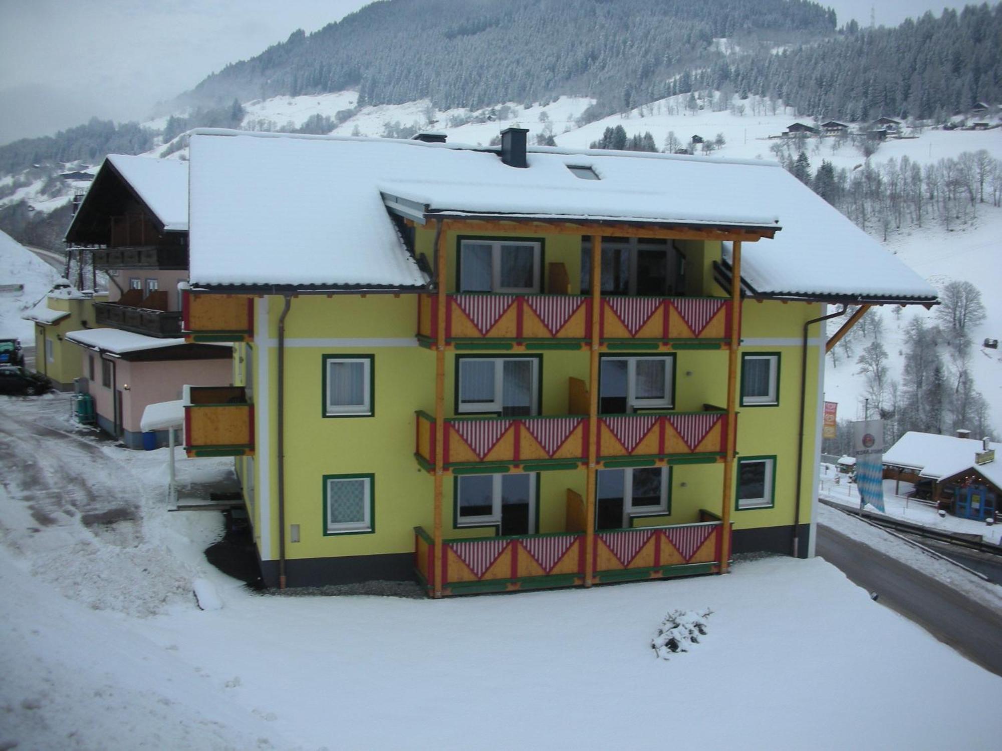 Hotel Posauner Санкт Файт им Понгау Екстериор снимка