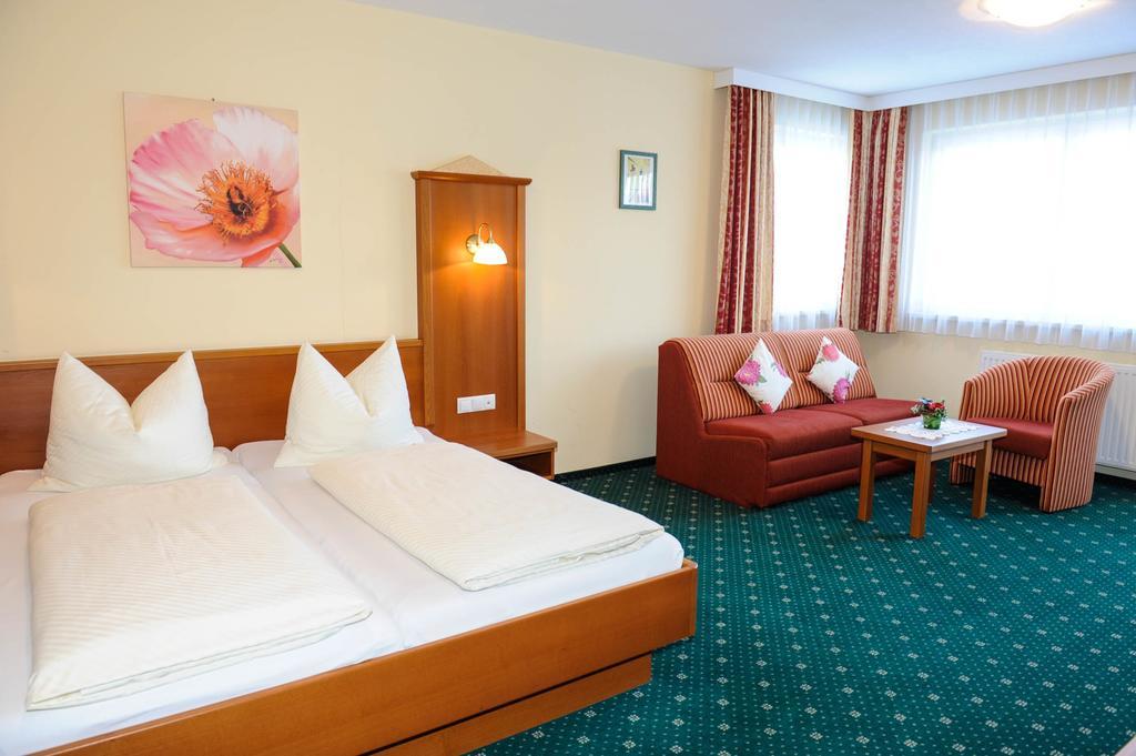Hotel Posauner Санкт Файт им Понгау Екстериор снимка
