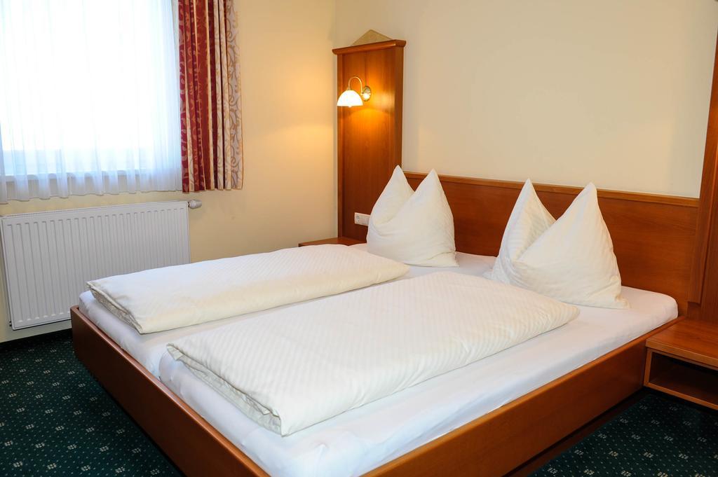 Hotel Posauner Санкт Файт им Понгау Екстериор снимка